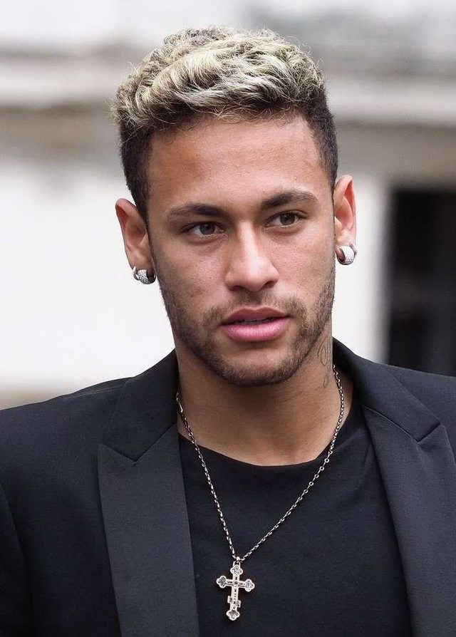 跟队：米兰不太可能在一月运作莱万，但他是夏窗的理想人选