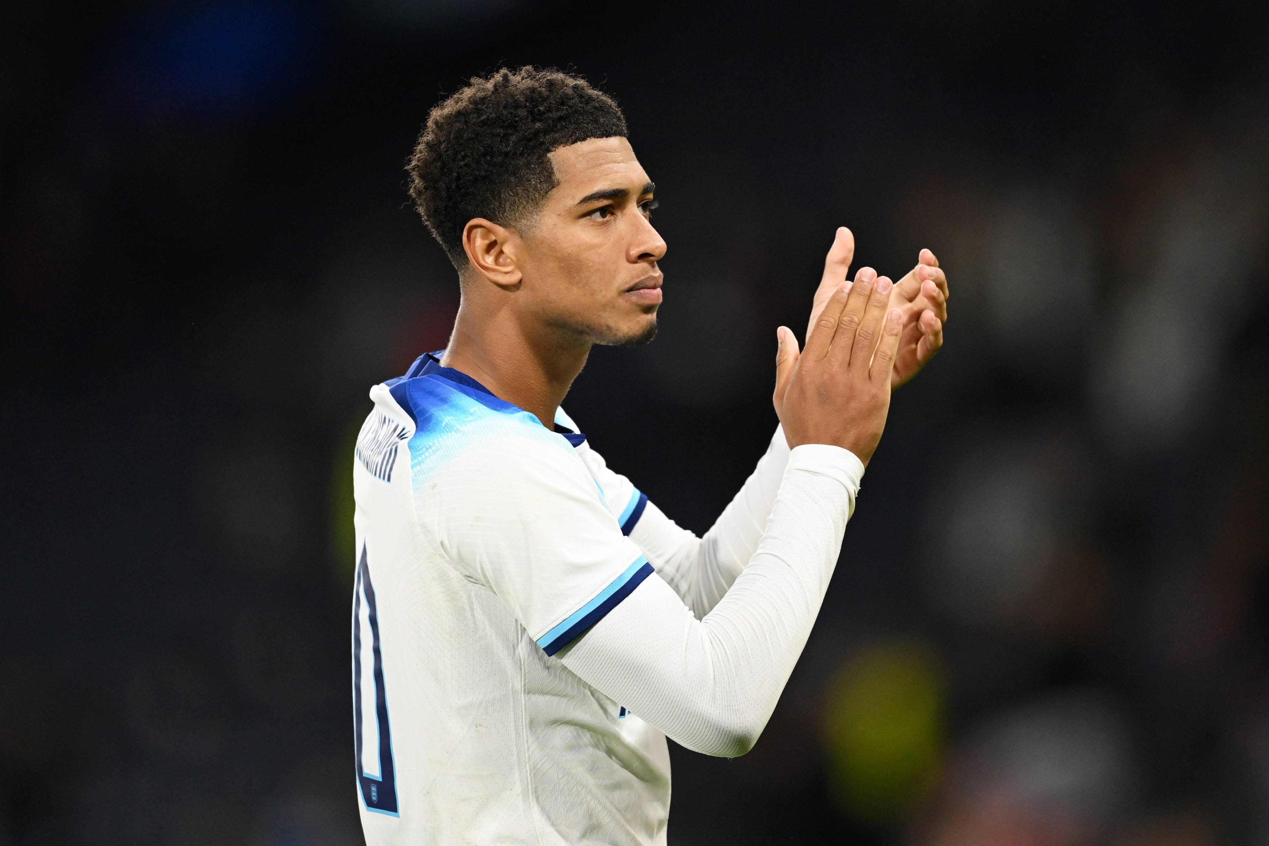 北京时间12月10日晚18：00，亚冠精英联赛东亚区小组赛将迎来一场决定出线命运的关键对决。