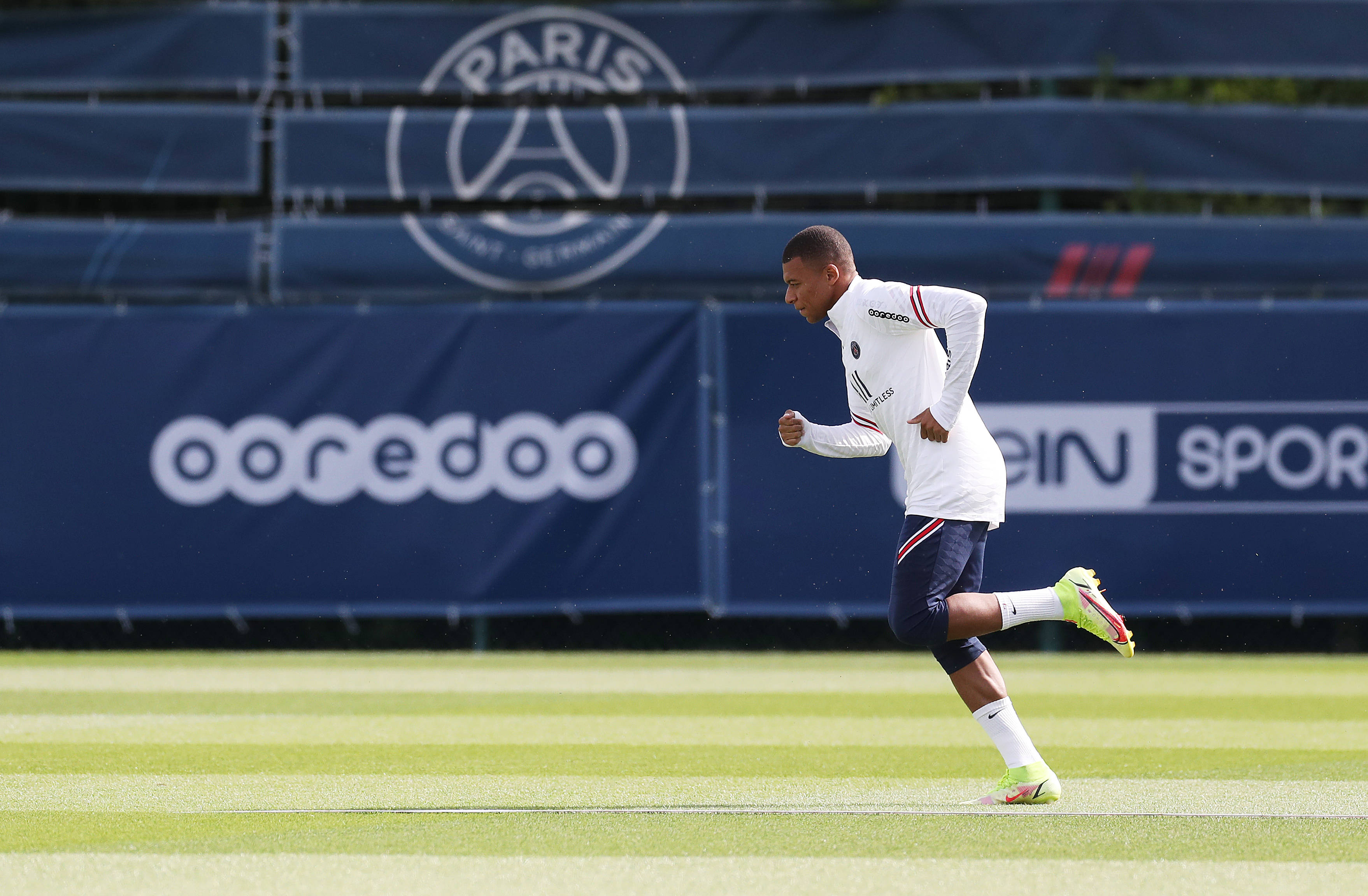 孔蒂：我们努力进行高位逼抢，这致使尤文今天仅有两脚射正