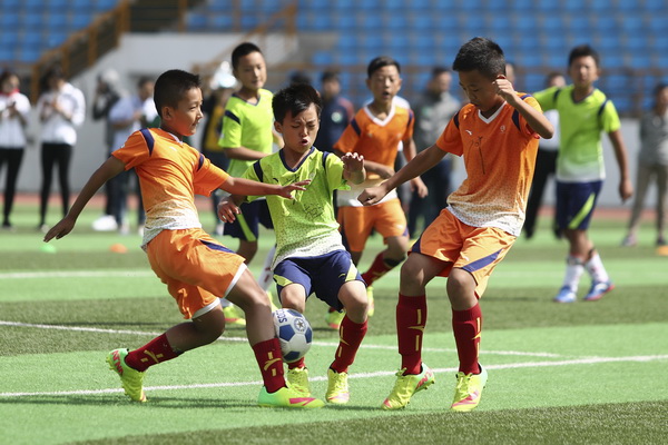 河南1-1云南，阿奇姆彭破门，史成龙送礼恩里克扳平