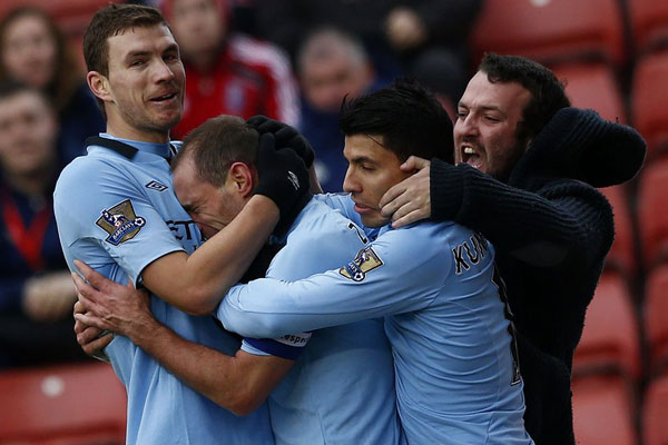 赖斯接受俱乐部官方采访，谈到自己的能力、意志力、状态以及定位球