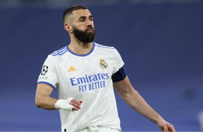 懂球帝12周年120大瞬间半决赛：梅西PK格策，武磊PK于大宝